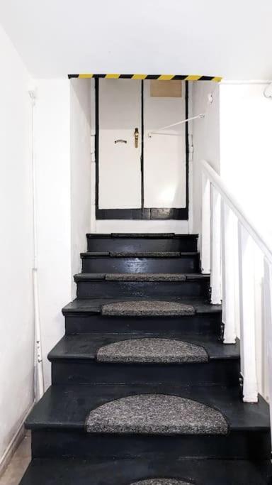 Tiergarten: Central, Spacious, Beautiful Designed 2-br Near Park Lejlighed Berlin
